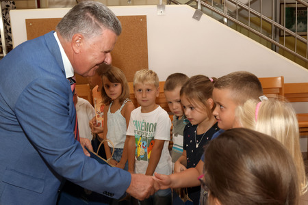 PRVI ŠOLSKI DAN RAKEK 23 FOTO LJUBO VUKELIČ